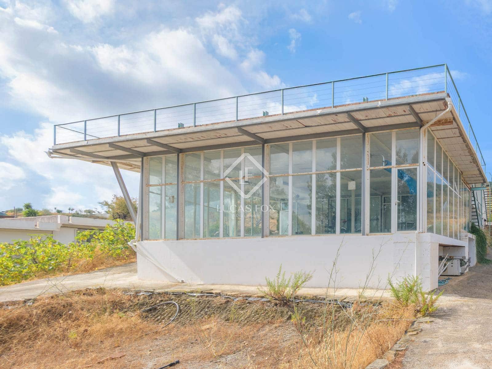 4 soveværelse Finca/Landehus til salg i Vinuela med swimmingpool garage - € 780.000 (Ref: 9183986)