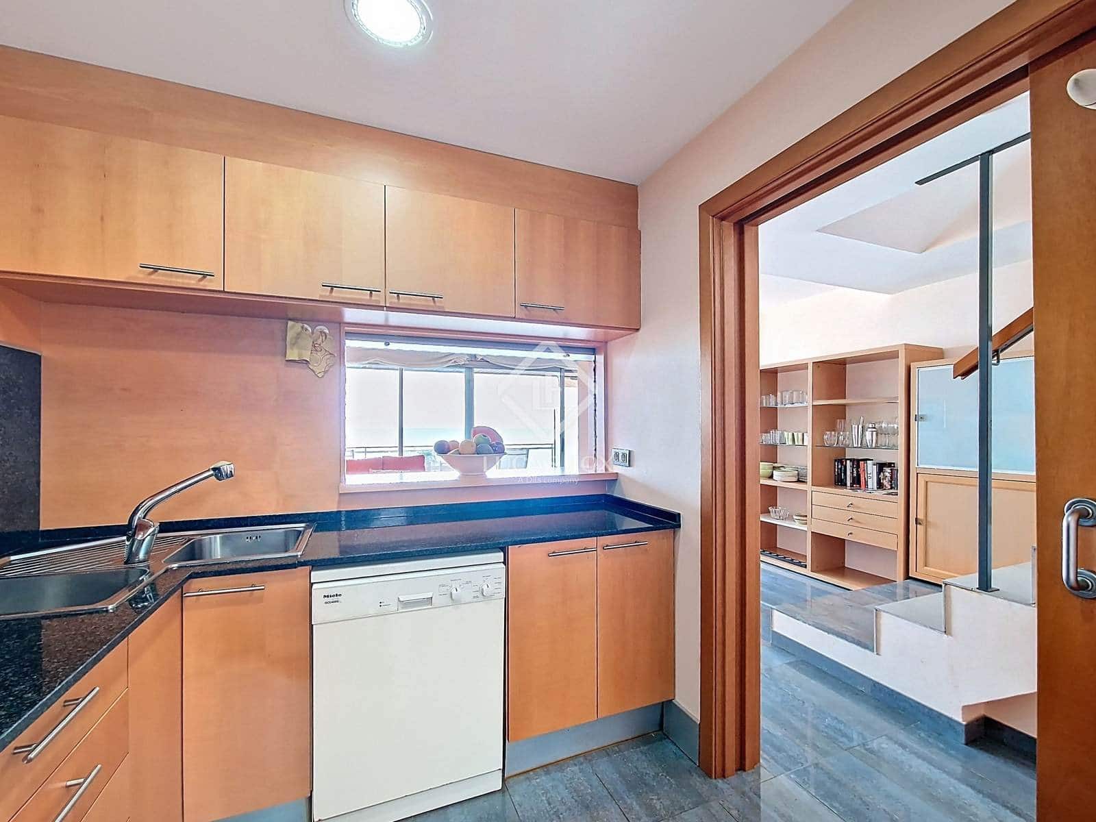 3 soveværelse Penthouse til salg i Cubelles med swimmingpool garage - € 650.000 (Ref: 9184296)