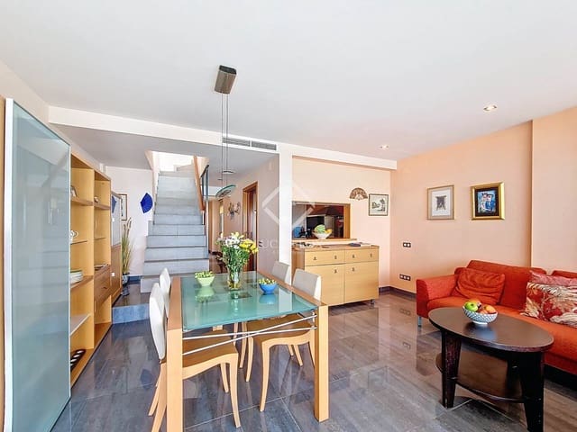 3 quarto Penthouse para venda em Cubelles com piscina garagem - 650 000 € (Ref: 9184296)