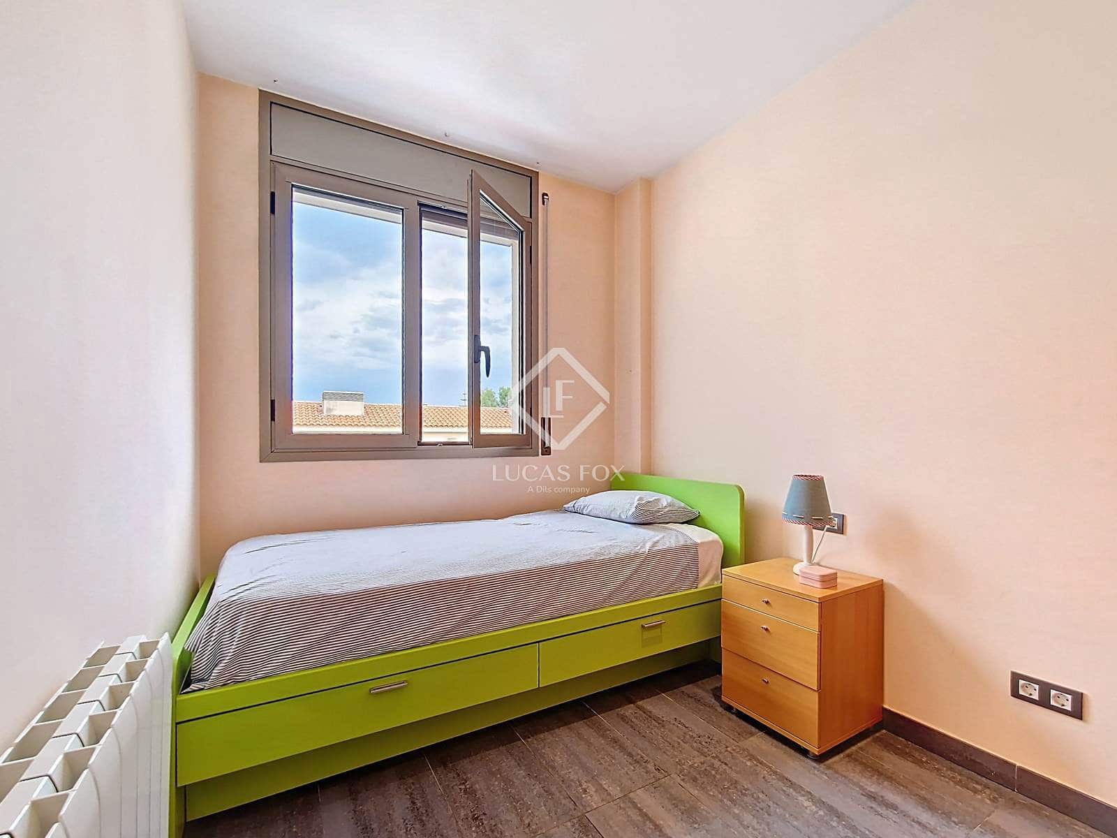 3 soveværelse Penthouse til salg i Cubelles med swimmingpool garage - € 650.000 (Ref: 9184296)