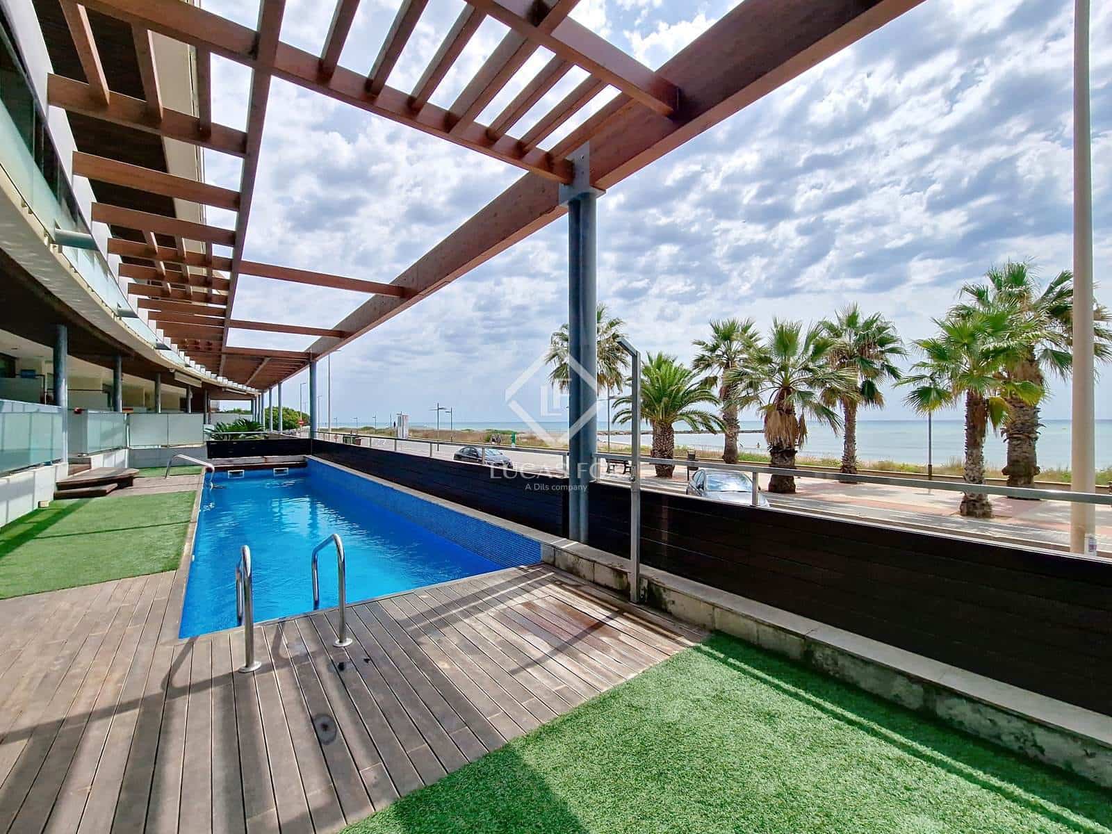 3 soveværelse Penthouse til salg i Cubelles med swimmingpool garage - € 650.000 (Ref: 9184296)