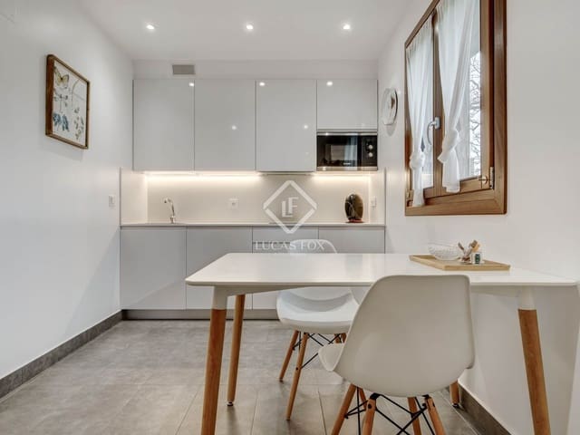 7 slaapkamer Villa te koop in Hondarribia met garage - € 1.750.000 (Ref: 9185065)