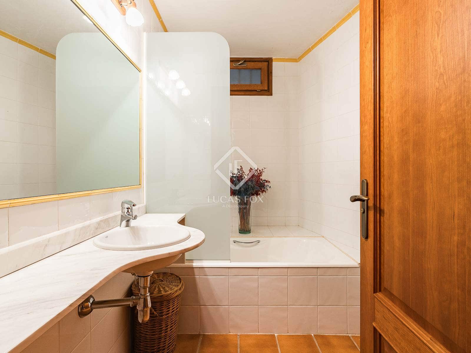 4 bedroom Villa for sale in Prullans with garage - € 1,100,000 (Ref: 9185726)