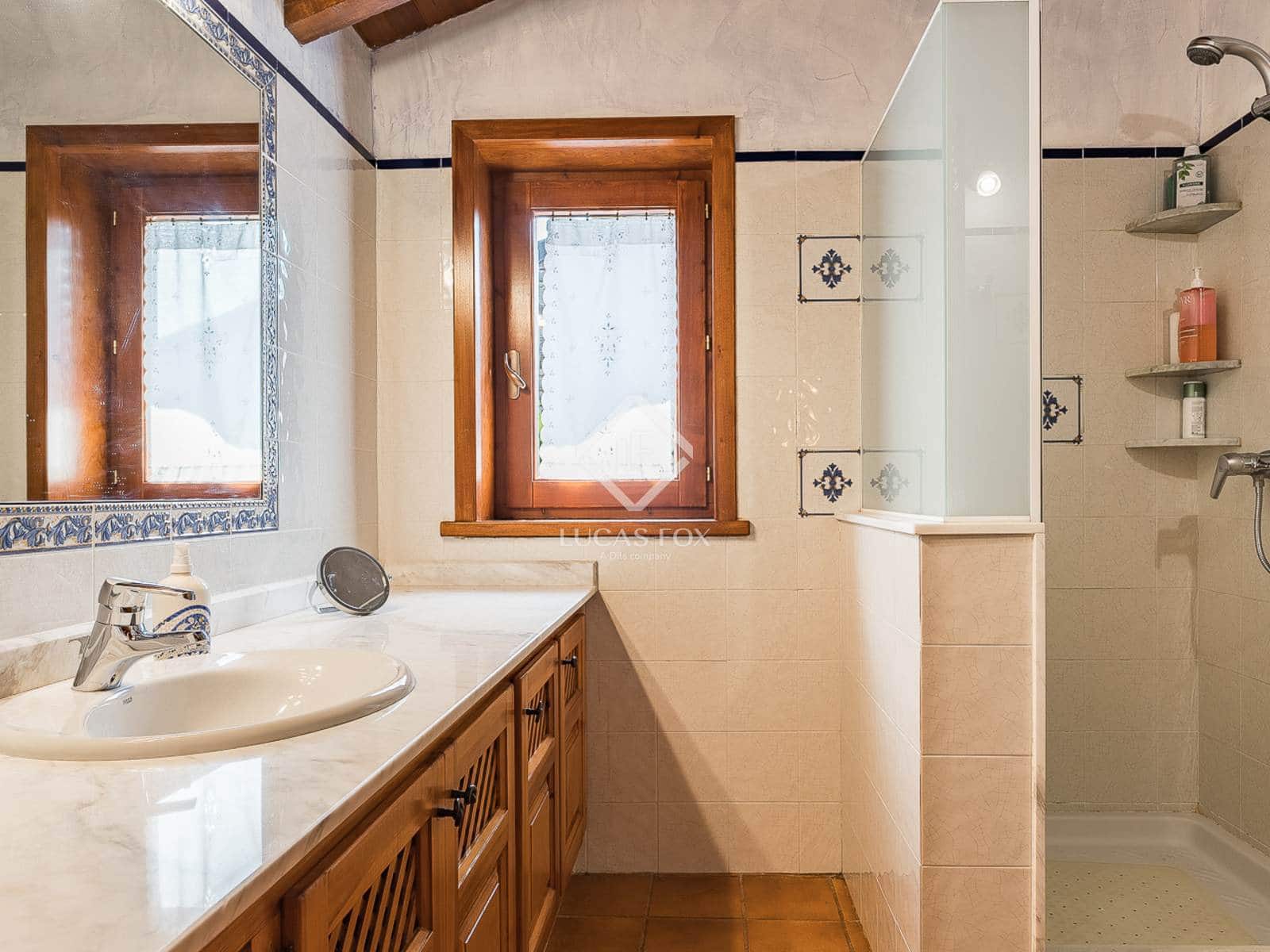 4 bedroom Villa for sale in Prullans with garage - € 1,100,000 (Ref: 9185726)