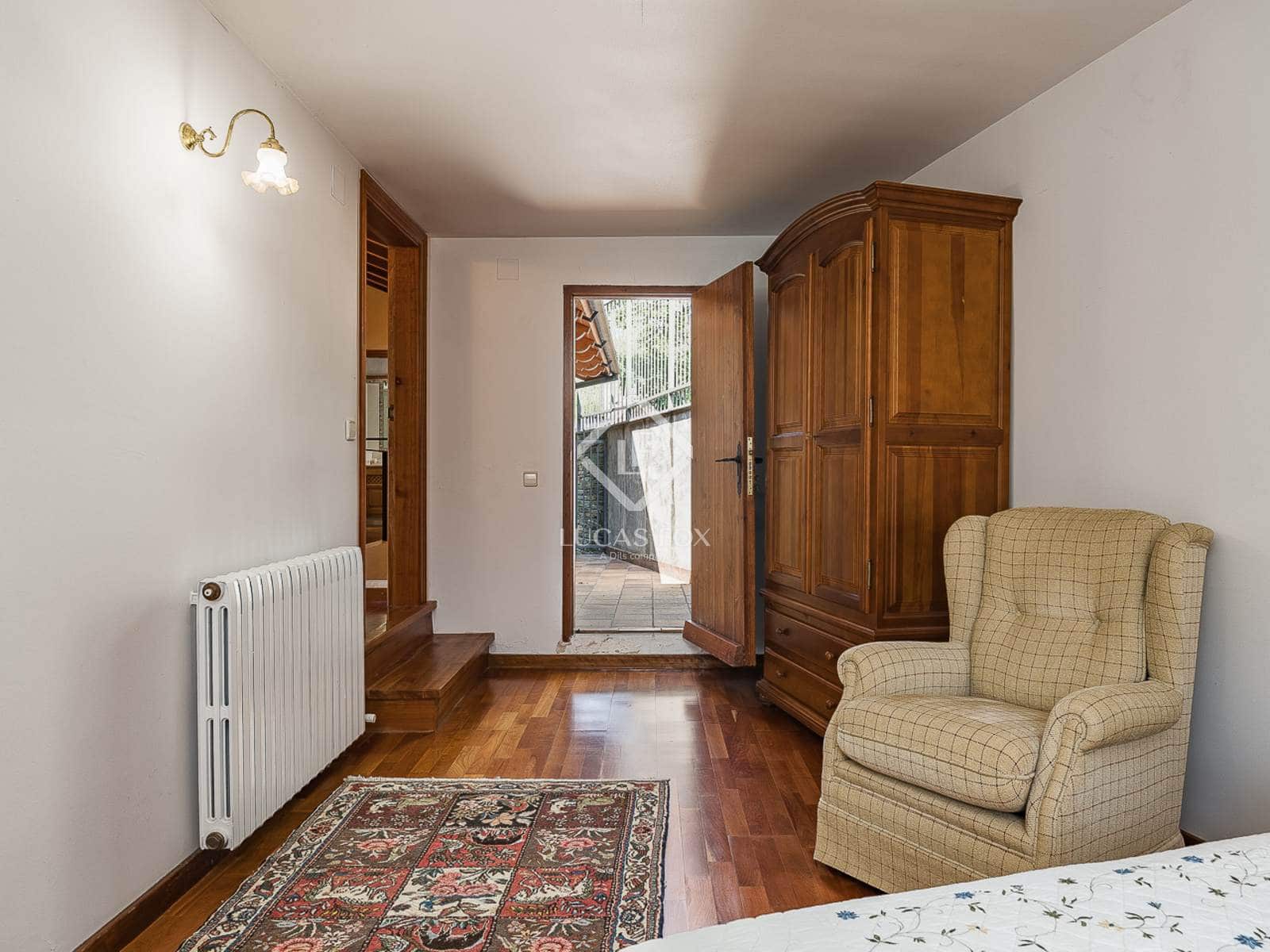 4 bedroom Villa for sale in Prullans with garage - € 1,100,000 (Ref: 9185726)