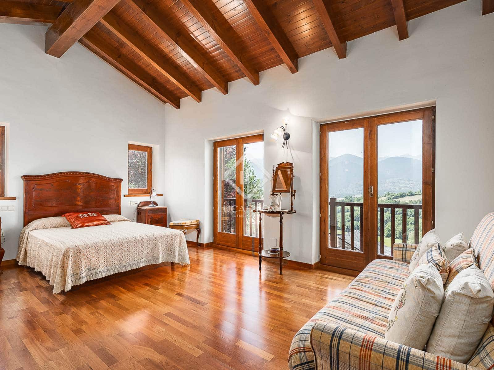 4 bedroom Villa for sale in Prullans with garage - € 1,100,000 (Ref: 9185726)