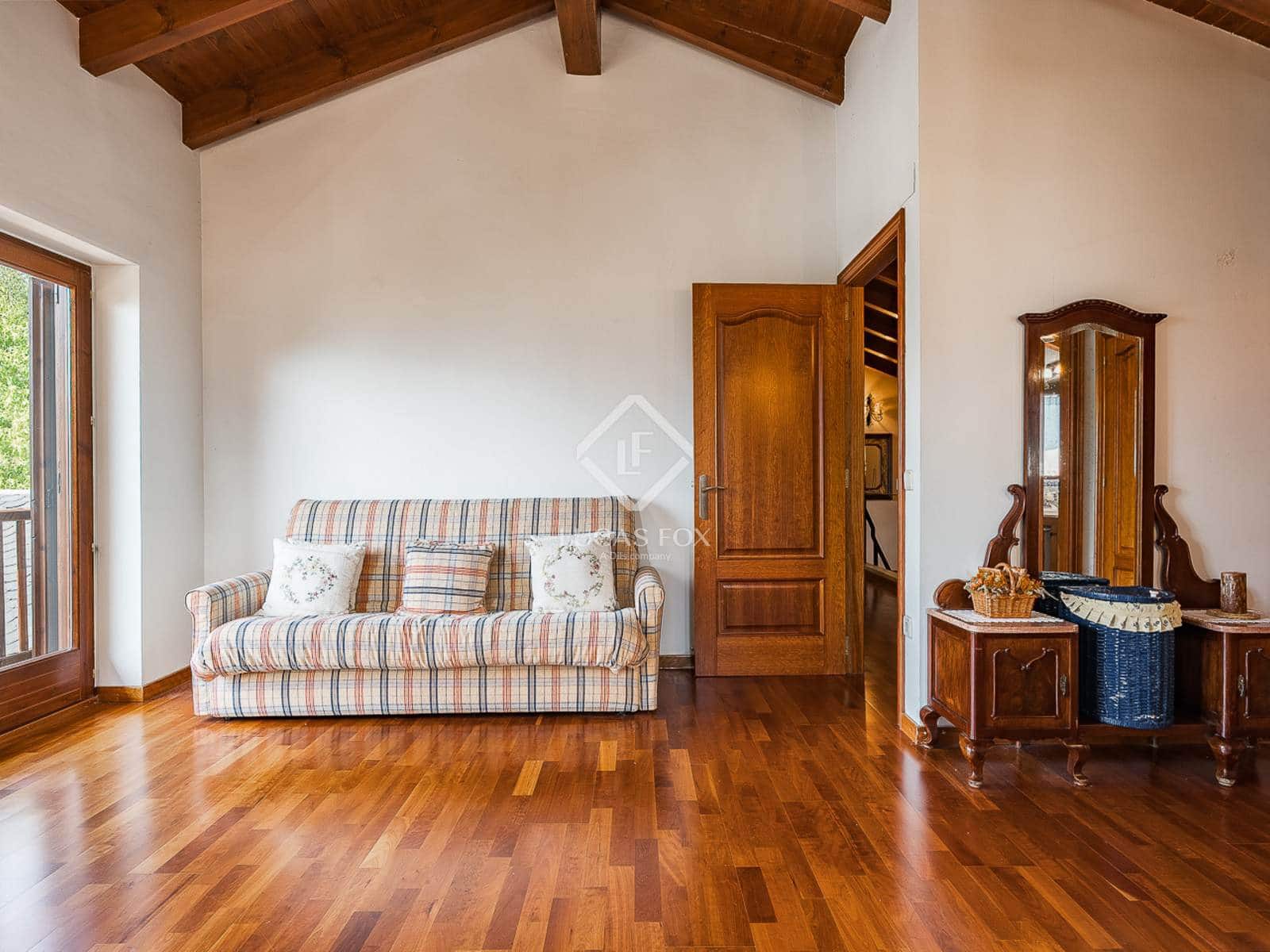 4 bedroom Villa for sale in Prullans with garage - € 1,100,000 (Ref: 9185726)