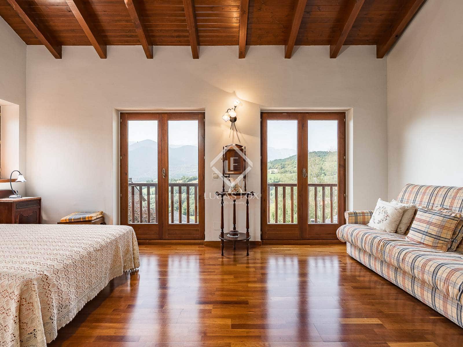 4 bedroom Villa for sale in Prullans with garage - € 1,100,000 (Ref: 9185726)