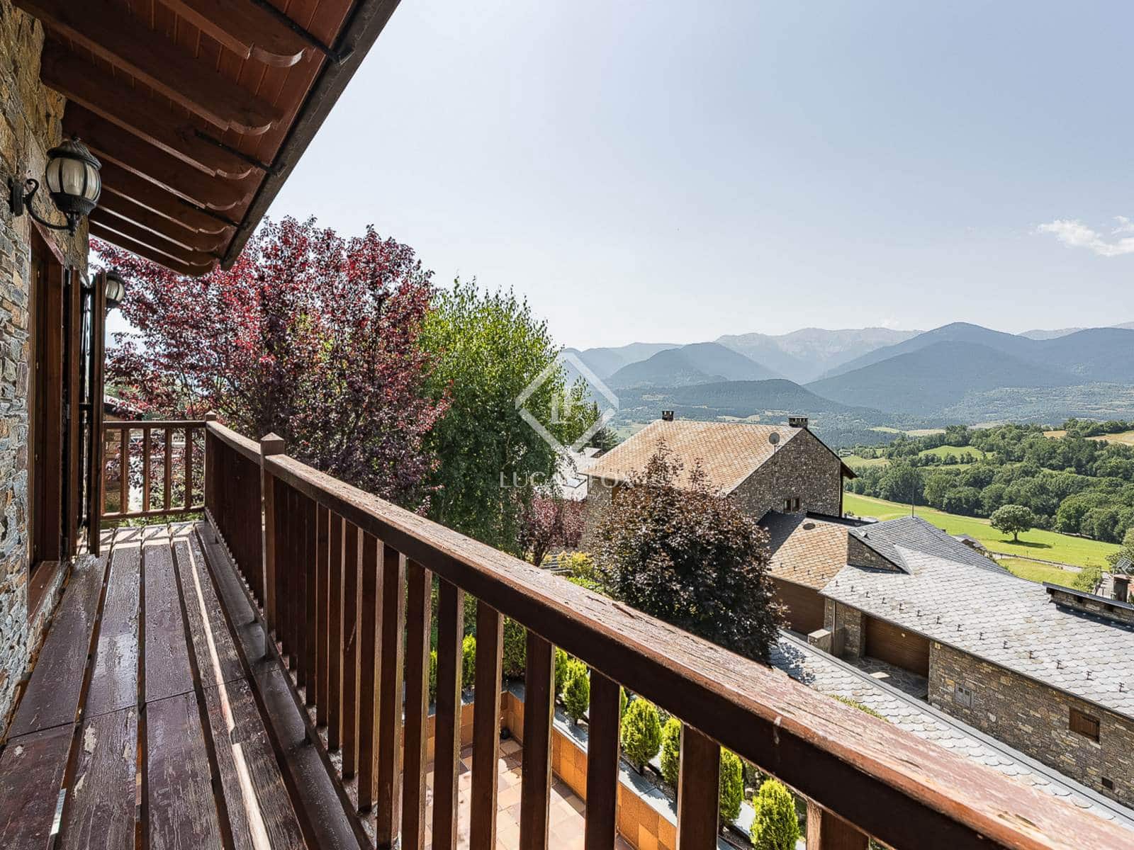 4 bedroom Villa for sale in Prullans with garage - € 1,100,000 (Ref: 9185726)