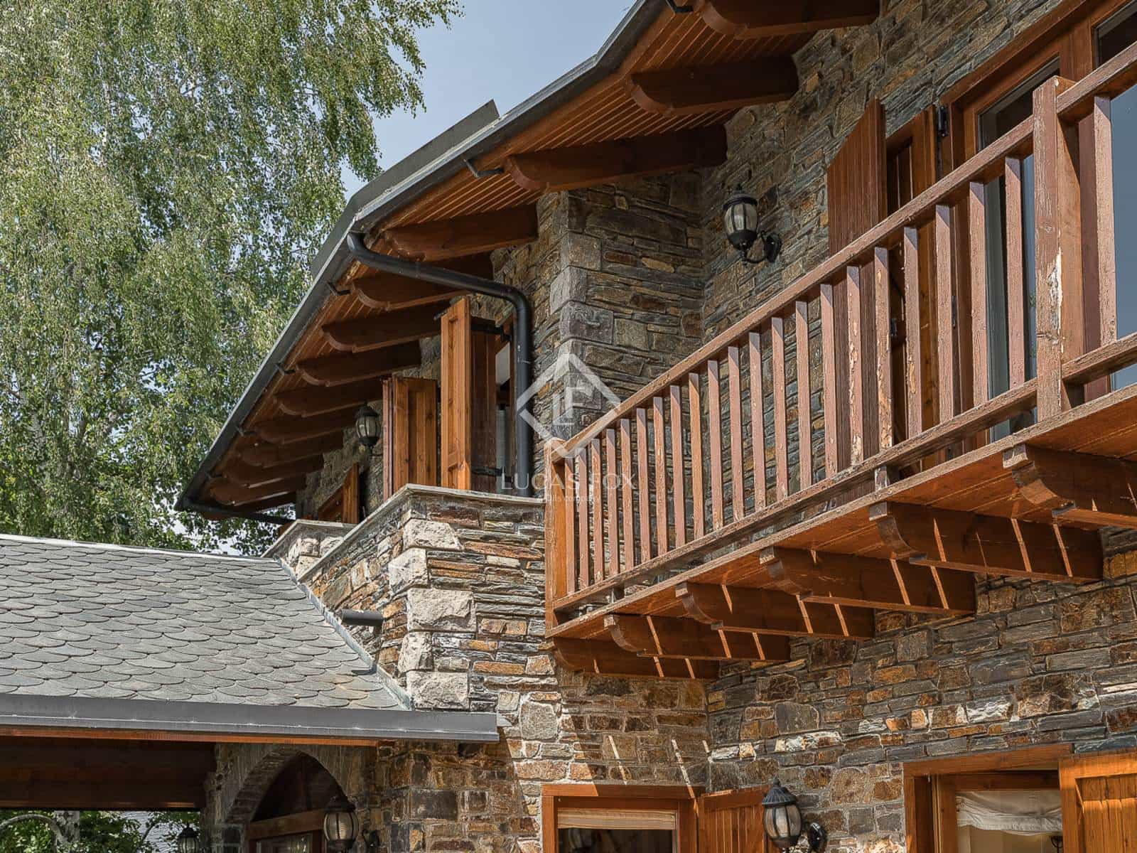 4 bedroom Villa for sale in Prullans with garage - € 1,100,000 (Ref: 9185726)