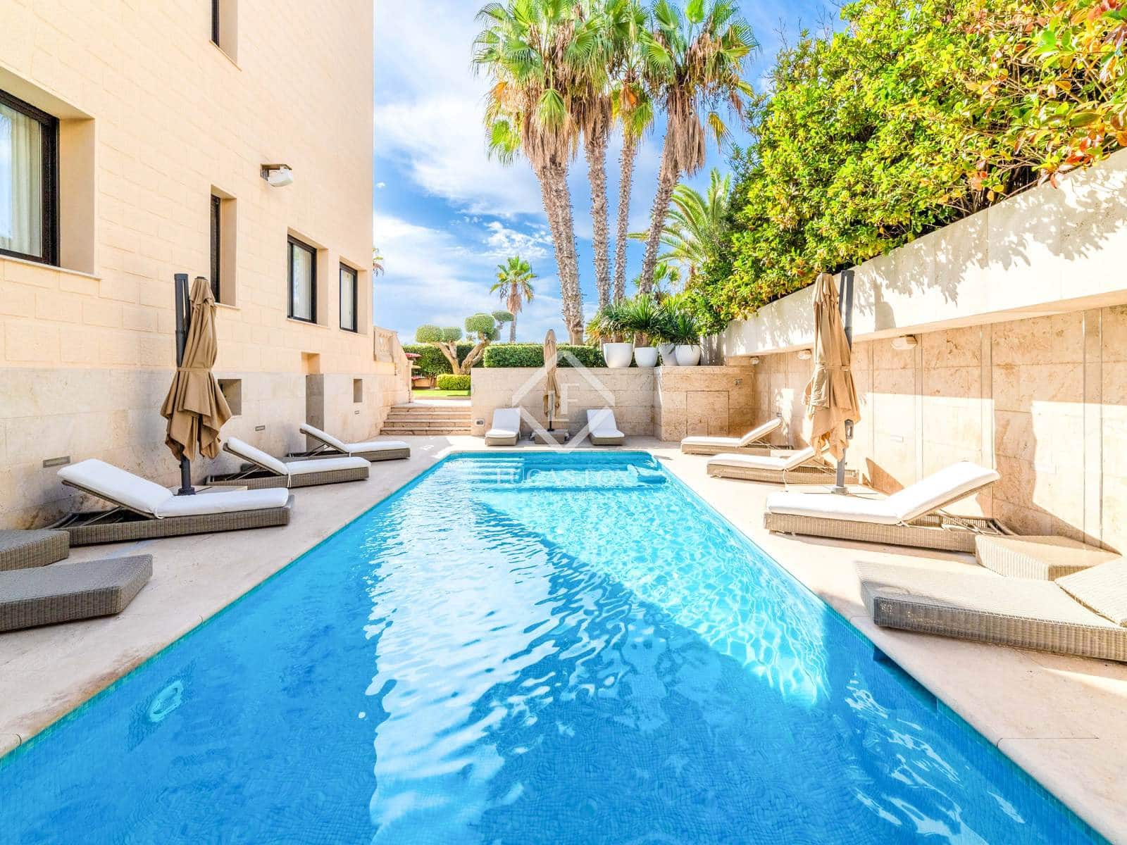 7 sovrum Villa till salu i Sitges med pool garage - 10 250 000 € (Ref: 9185727)