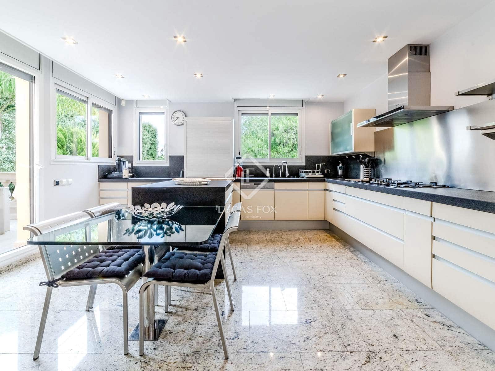 7 sovrum Villa till salu i Sitges med pool garage - 10 250 000 € (Ref: 9185727)