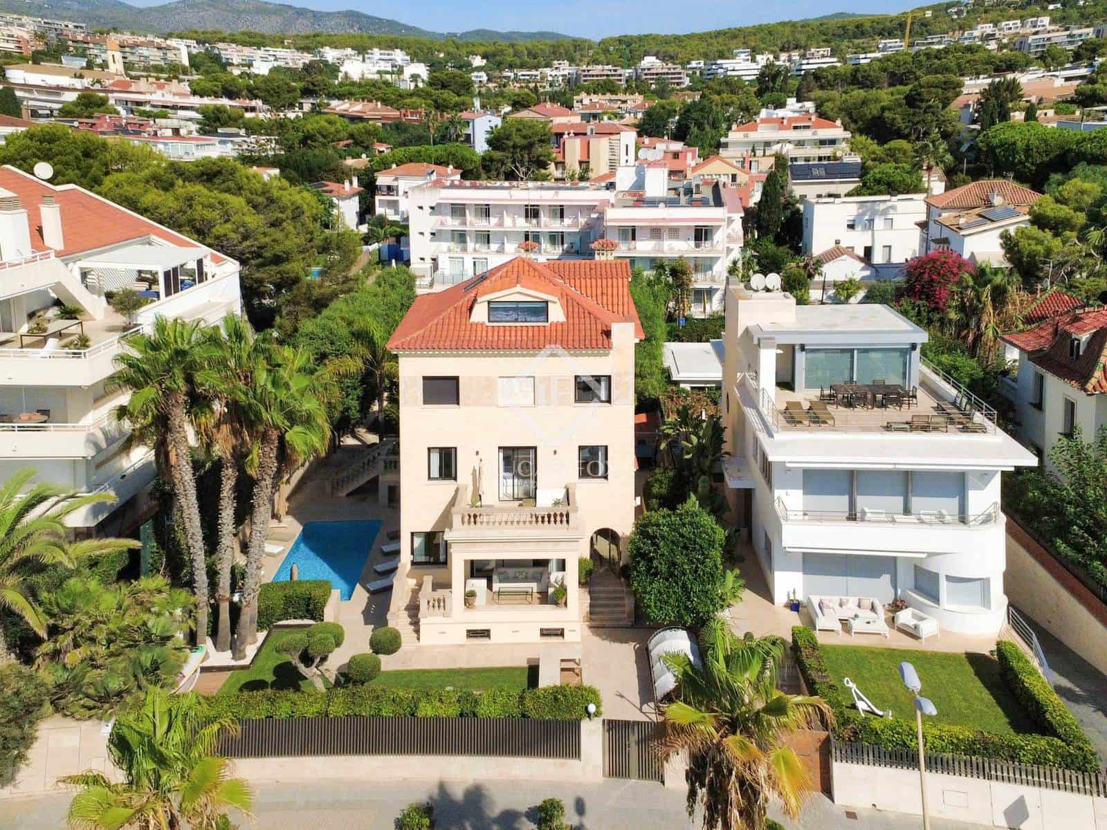 7 sovrum Villa till salu i Sitges med pool garage - 10 250 000 € (Ref: 9185727)