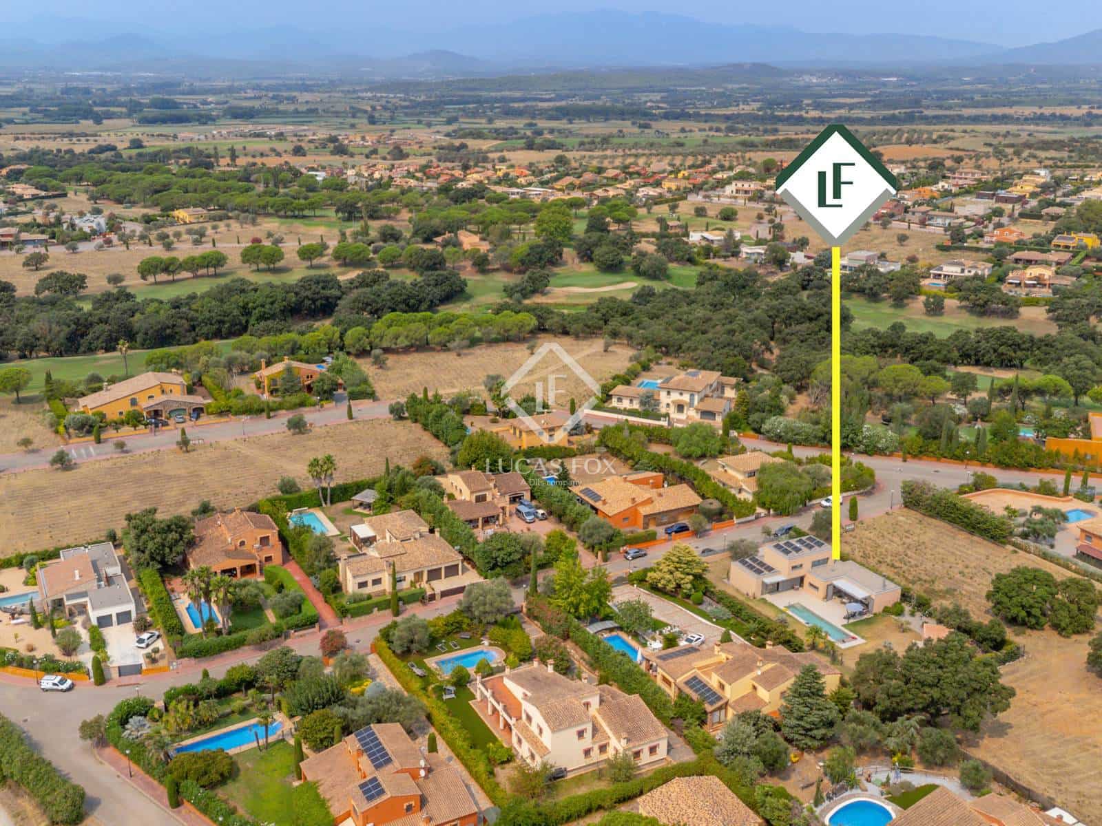 3 soveværelse Villa til salg i Peralada med swimmingpool garage - € 1.390.000 (Ref: 9185982)