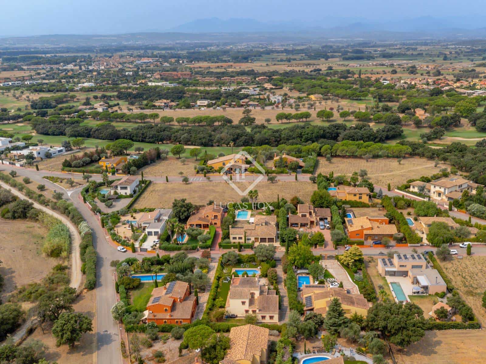 3 soveværelse Villa til salg i Peralada med swimmingpool garage - € 1.390.000 (Ref: 9185982)