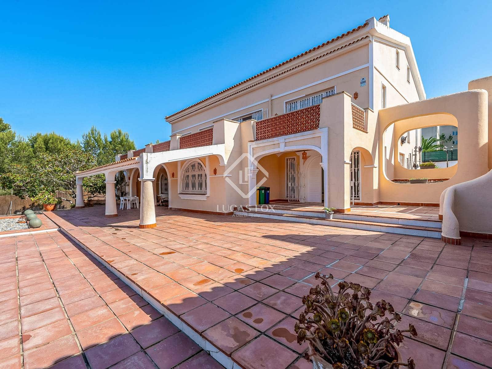 6 soverom Villa til salgs i Salou med svømmebasseng garasje - € 1 400 000 (Ref: 9186119)