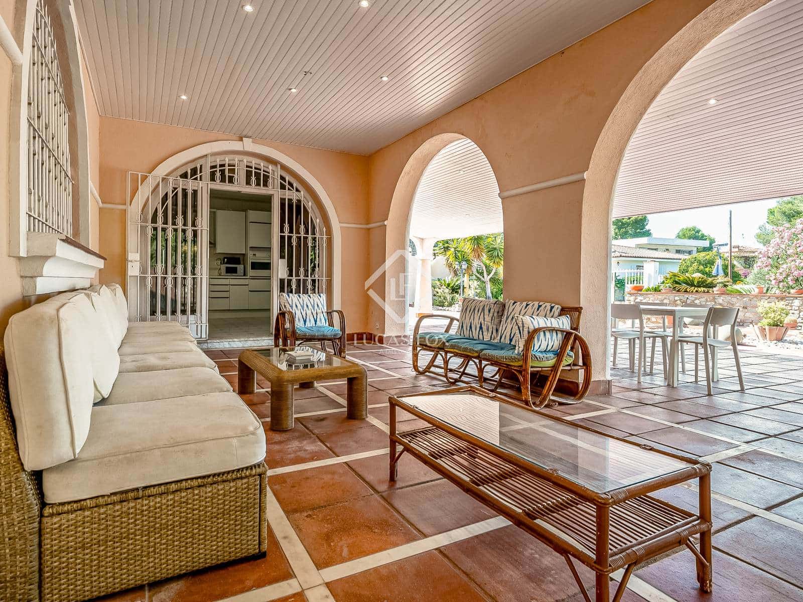 6 soverom Villa til salgs i Salou med svømmebasseng garasje - € 1 400 000 (Ref: 9186119)