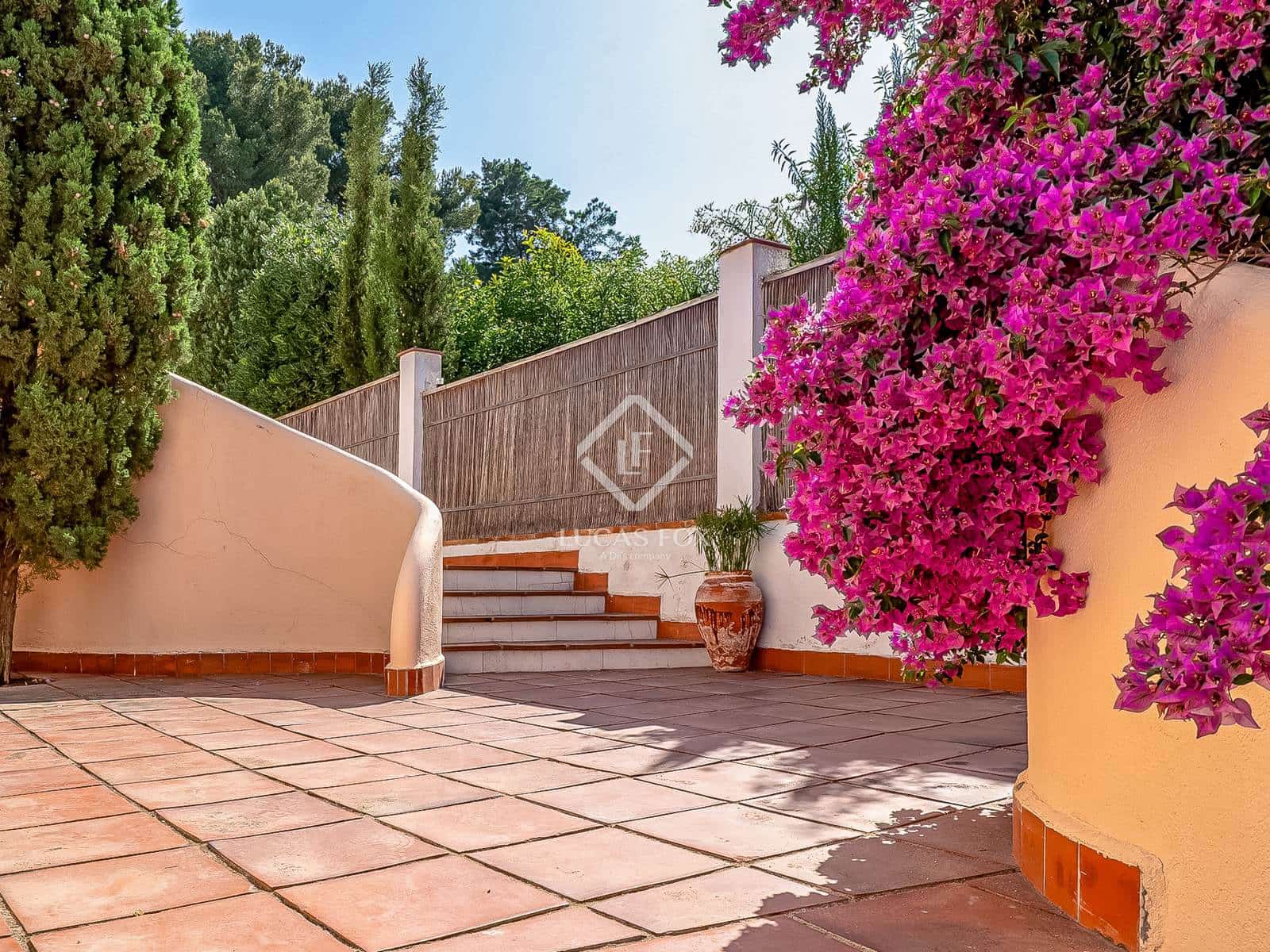 6 soverom Villa til salgs i Salou med svømmebasseng garasje - € 1 400 000 (Ref: 9186119)