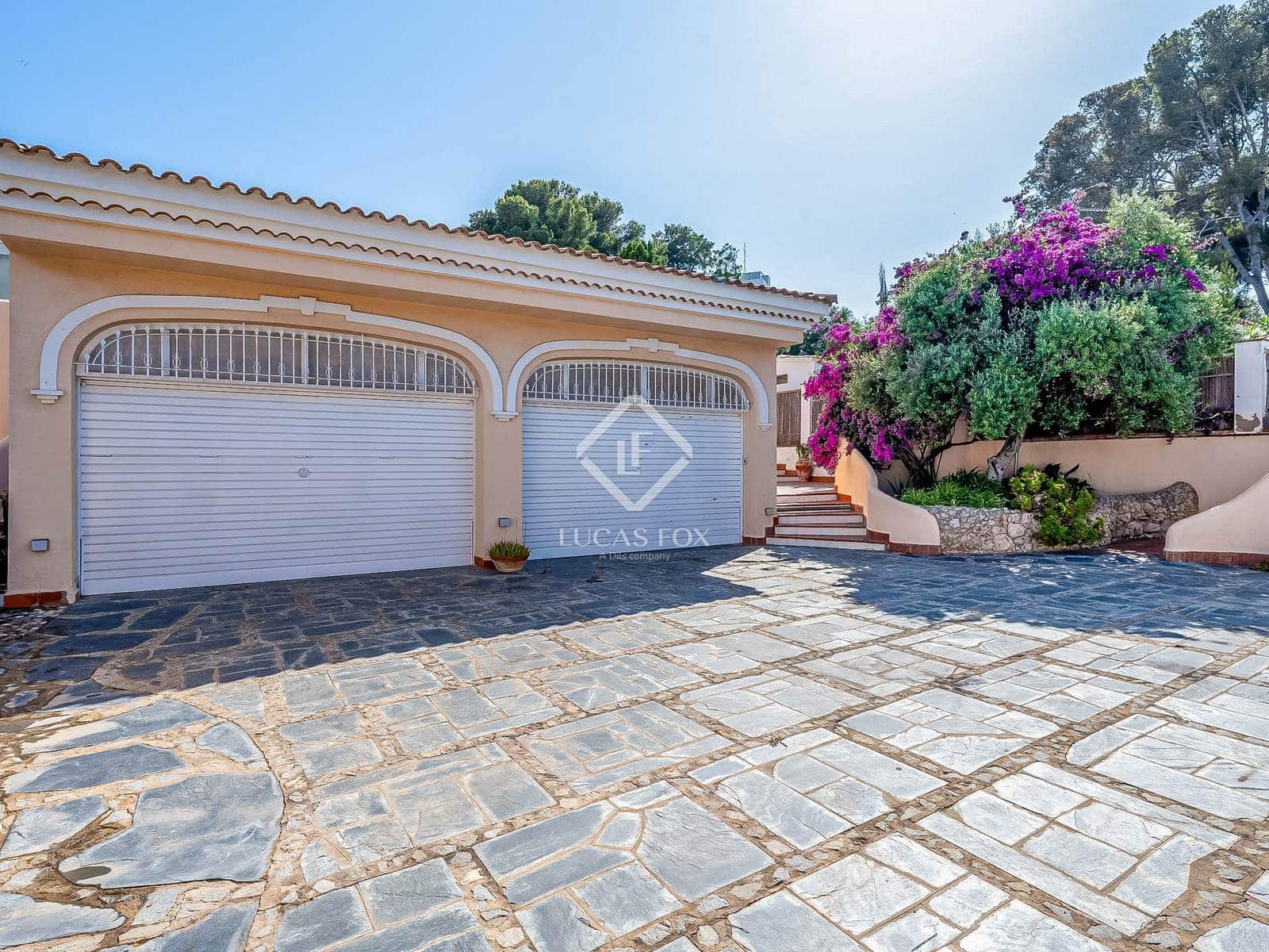 6 soverom Villa til salgs i Salou med svømmebasseng garasje - € 1 400 000 (Ref: 9186119)