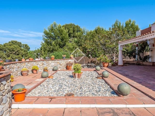 6 soverom Villa til salgs i Salou med svømmebasseng garasje - € 1 400 000 (Ref: 9186119)