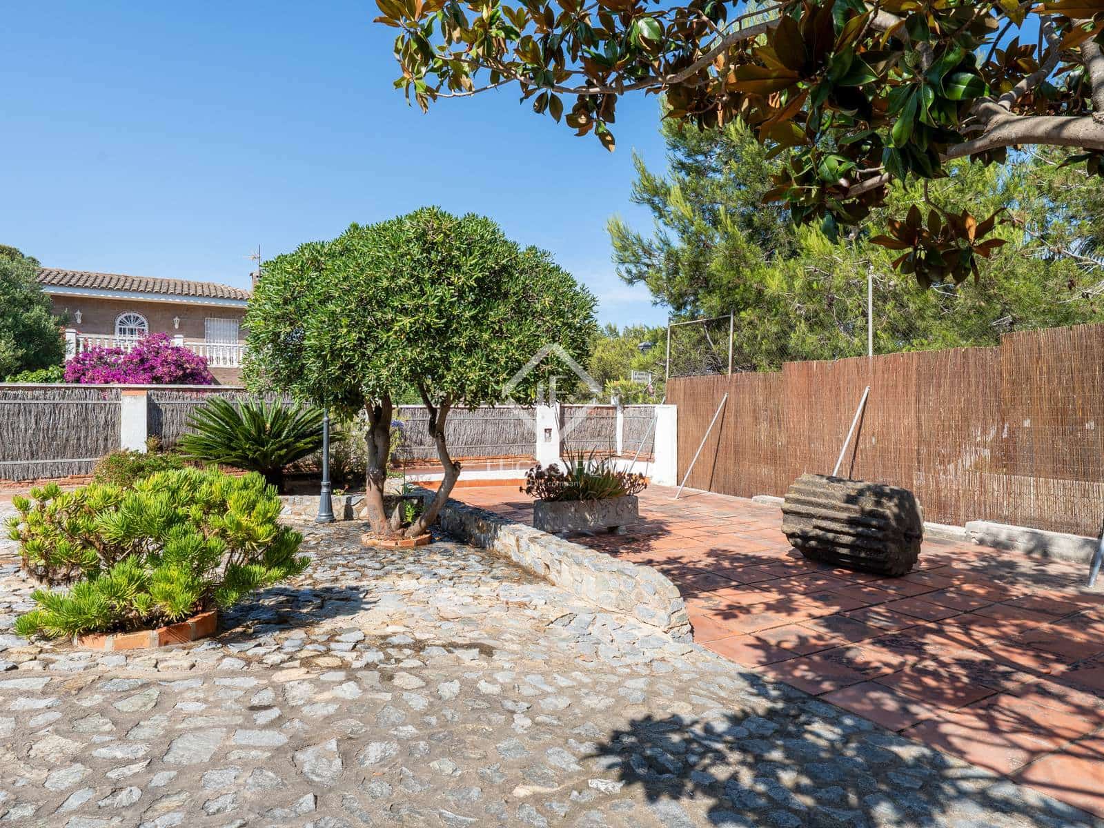 6 soverom Villa til salgs i Salou med svømmebasseng garasje - € 1 400 000 (Ref: 9186119)