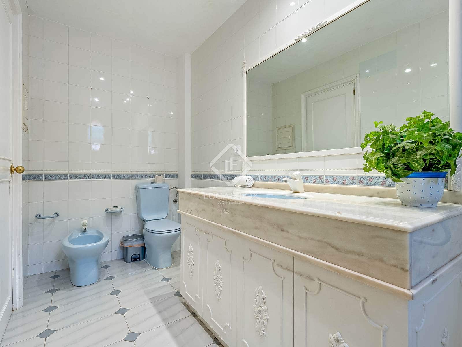 6 soverom Villa til salgs i Salou med svømmebasseng garasje - € 1 400 000 (Ref: 9186119)