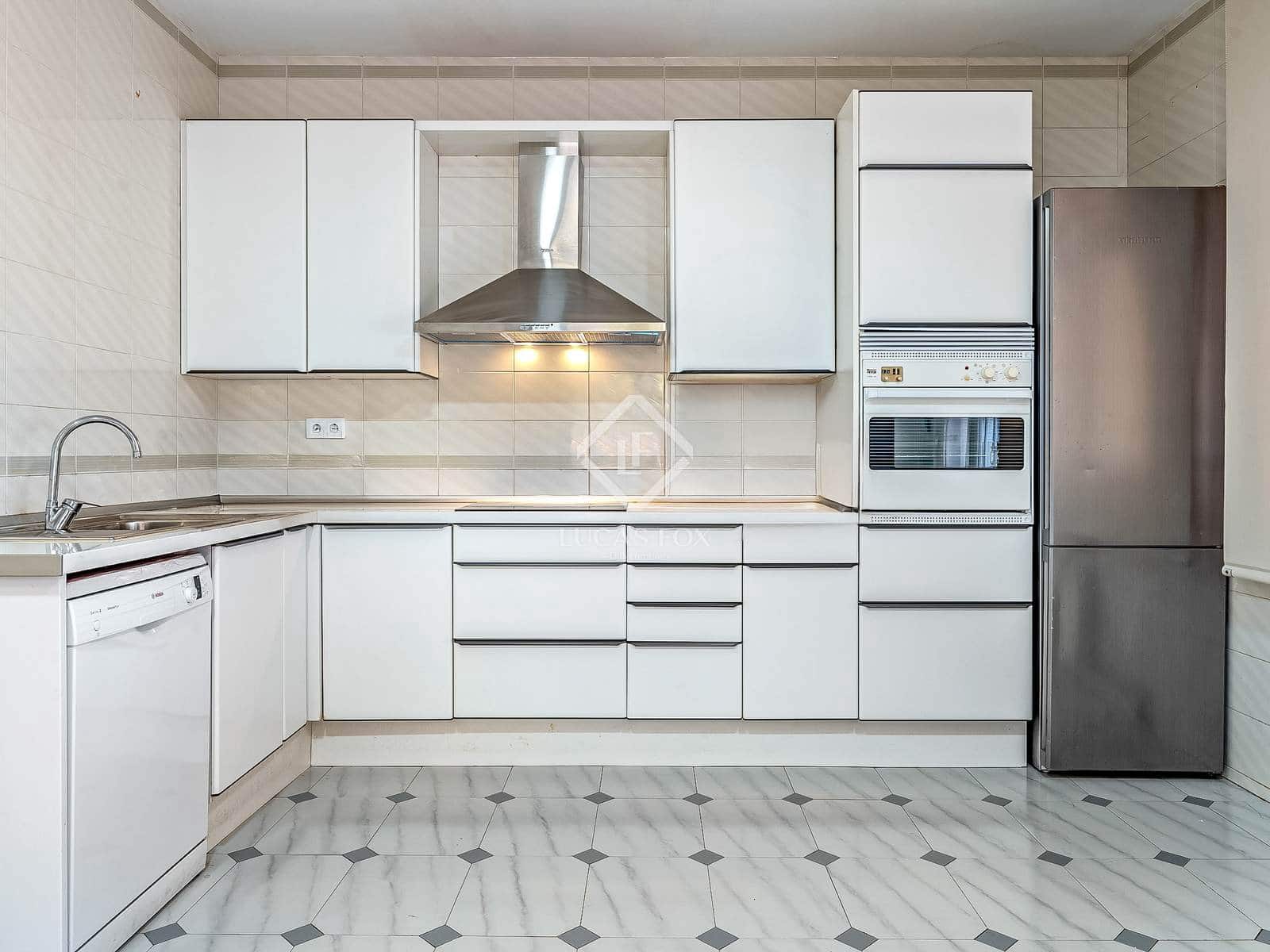 6 soverom Villa til salgs i Salou med svømmebasseng garasje - € 1 400 000 (Ref: 9186119)