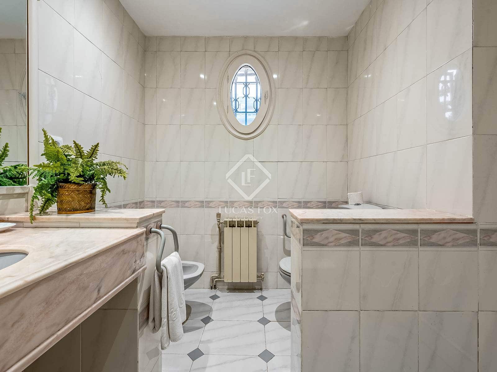 6 soverom Villa til salgs i Salou med svømmebasseng garasje - € 1 400 000 (Ref: 9186119)