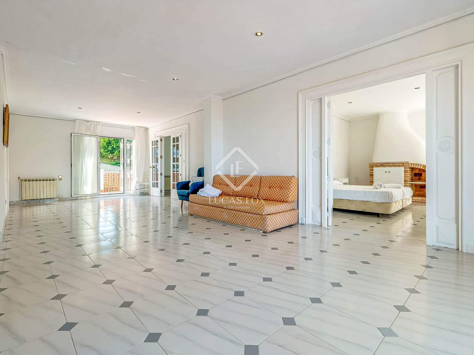 6 soverom Villa til salgs i Salou med svømmebasseng garasje - € 1 400 000 (Ref: 9186119)