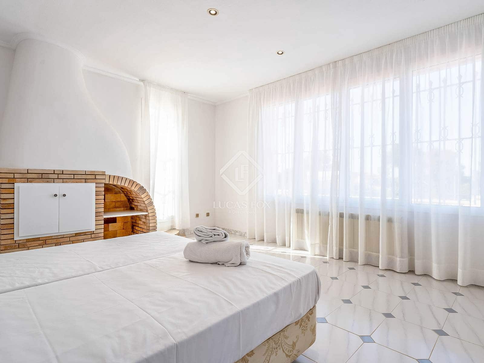 6 soverom Villa til salgs i Salou med svømmebasseng garasje - € 1 400 000 (Ref: 9186119)