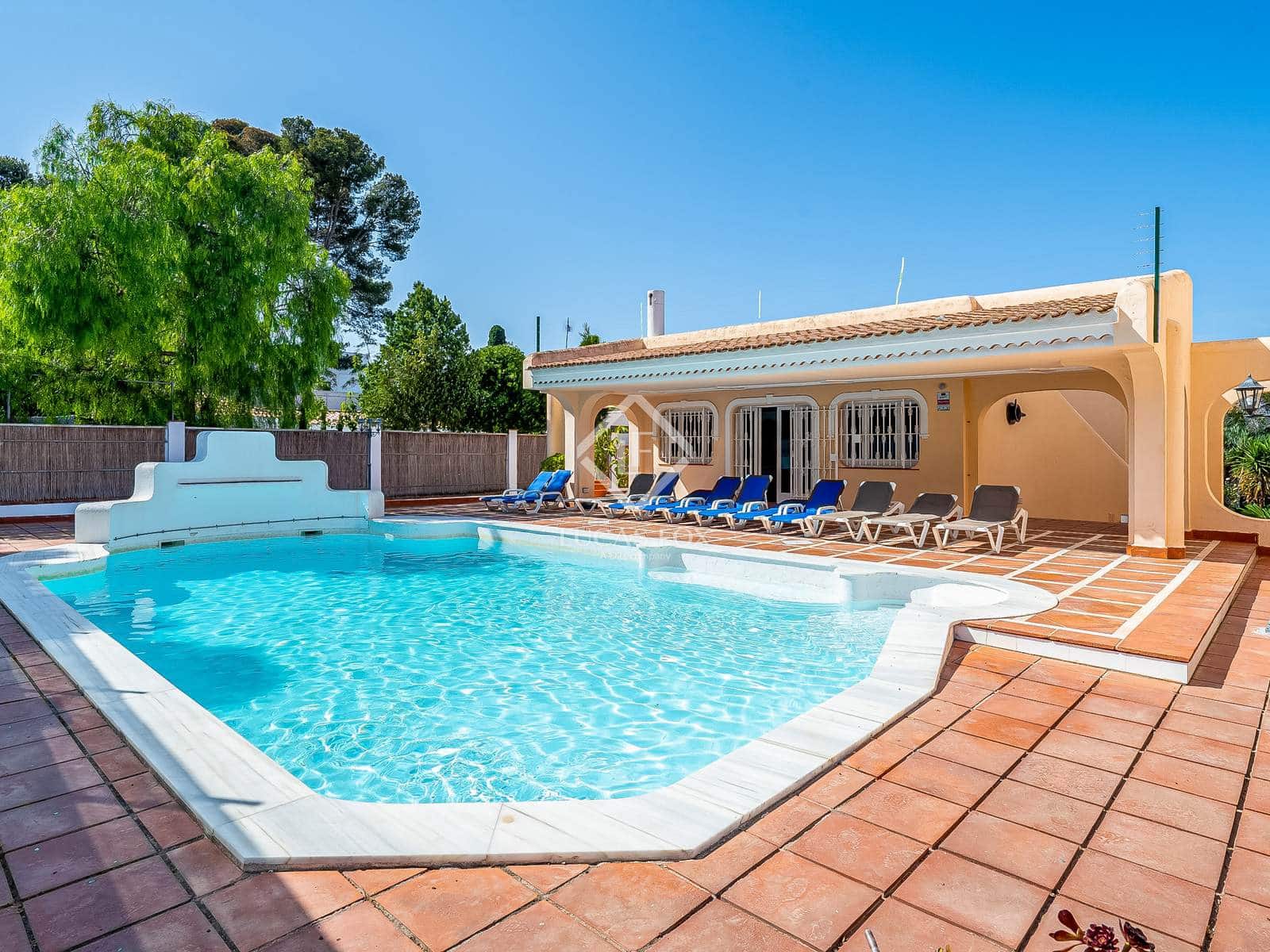 6 soverom Villa til salgs i Salou med svømmebasseng garasje - € 1 400 000 (Ref: 9186119)