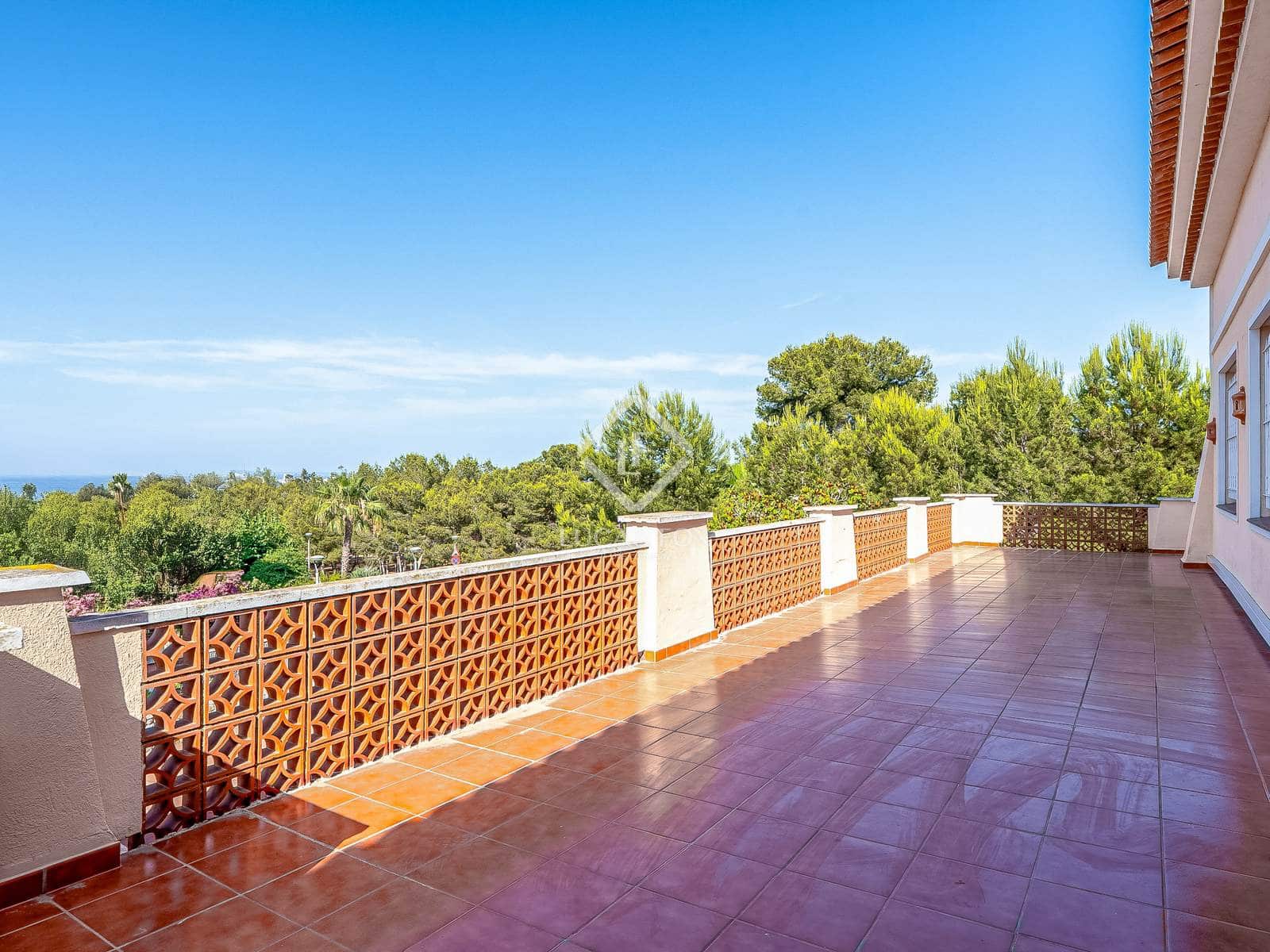 6 soverom Villa til salgs i Salou med svømmebasseng garasje - € 1 400 000 (Ref: 9186119)