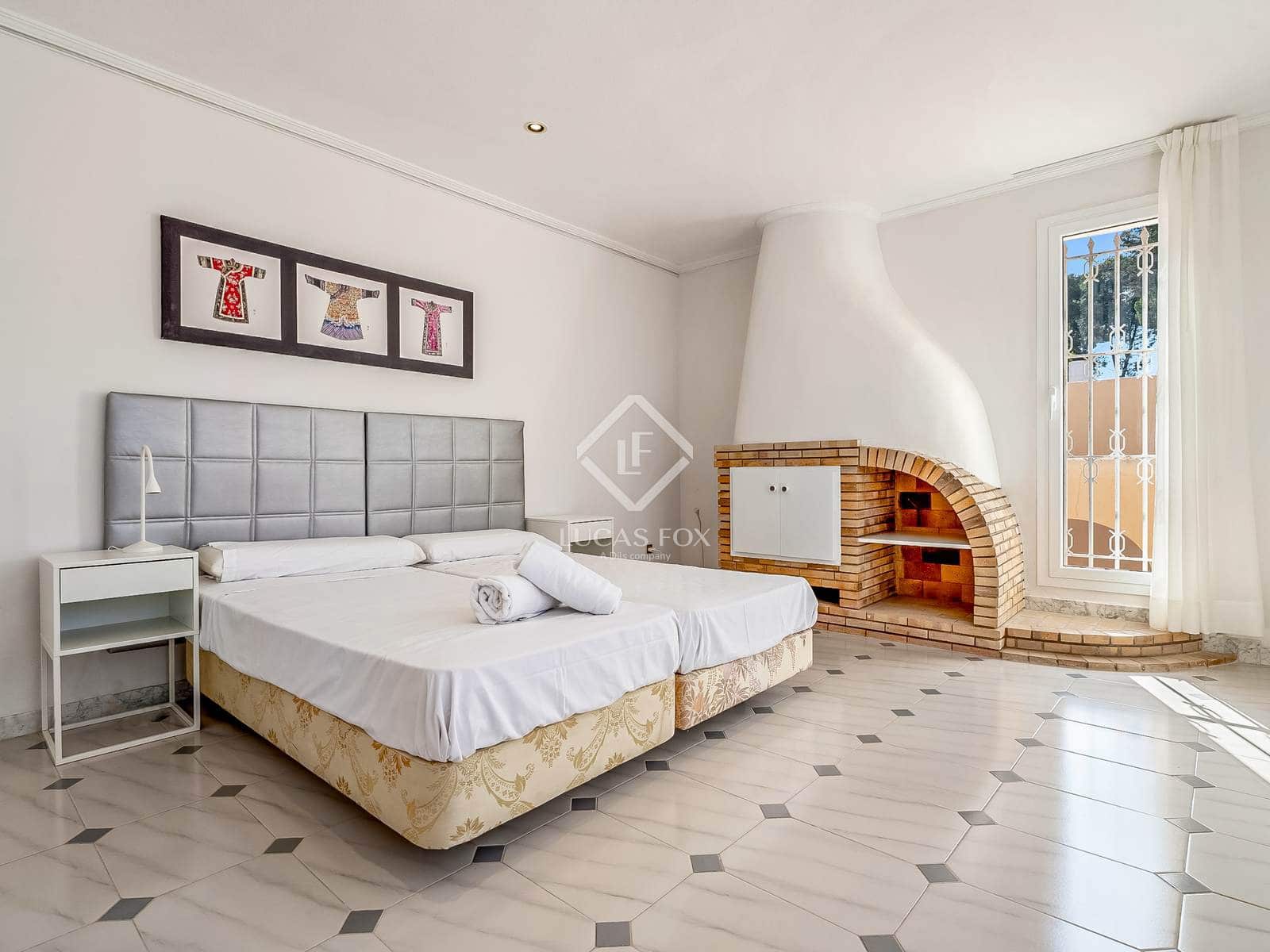 6 soverom Villa til salgs i Salou med svømmebasseng garasje - € 1 400 000 (Ref: 9186119)