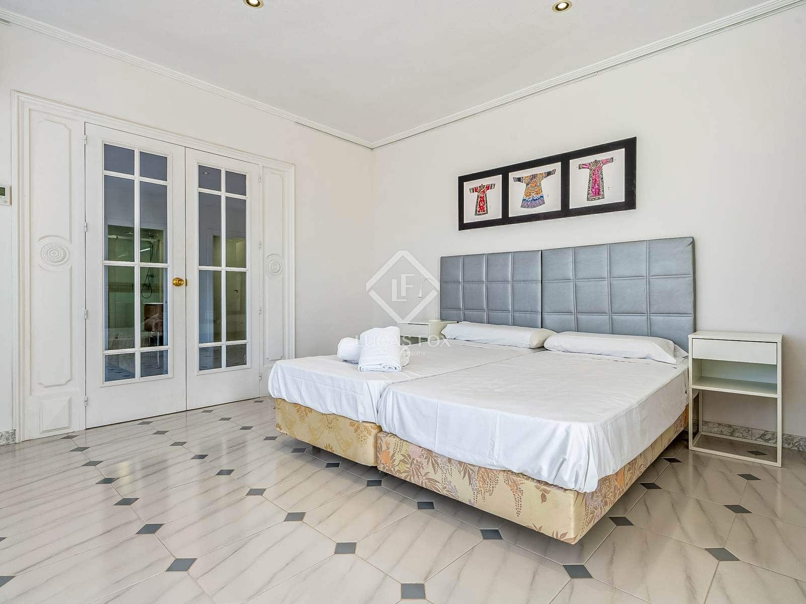 6 soverom Villa til salgs i Salou med svømmebasseng garasje - € 1 400 000 (Ref: 9186119)