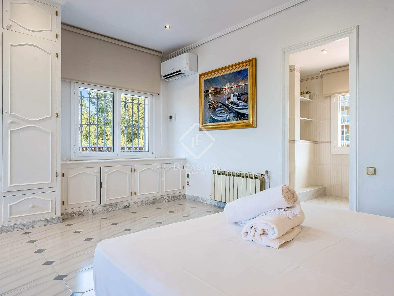 6 soverom Villa til salgs i Salou med svømmebasseng garasje - € 1 400 000 (Ref: 9186119)