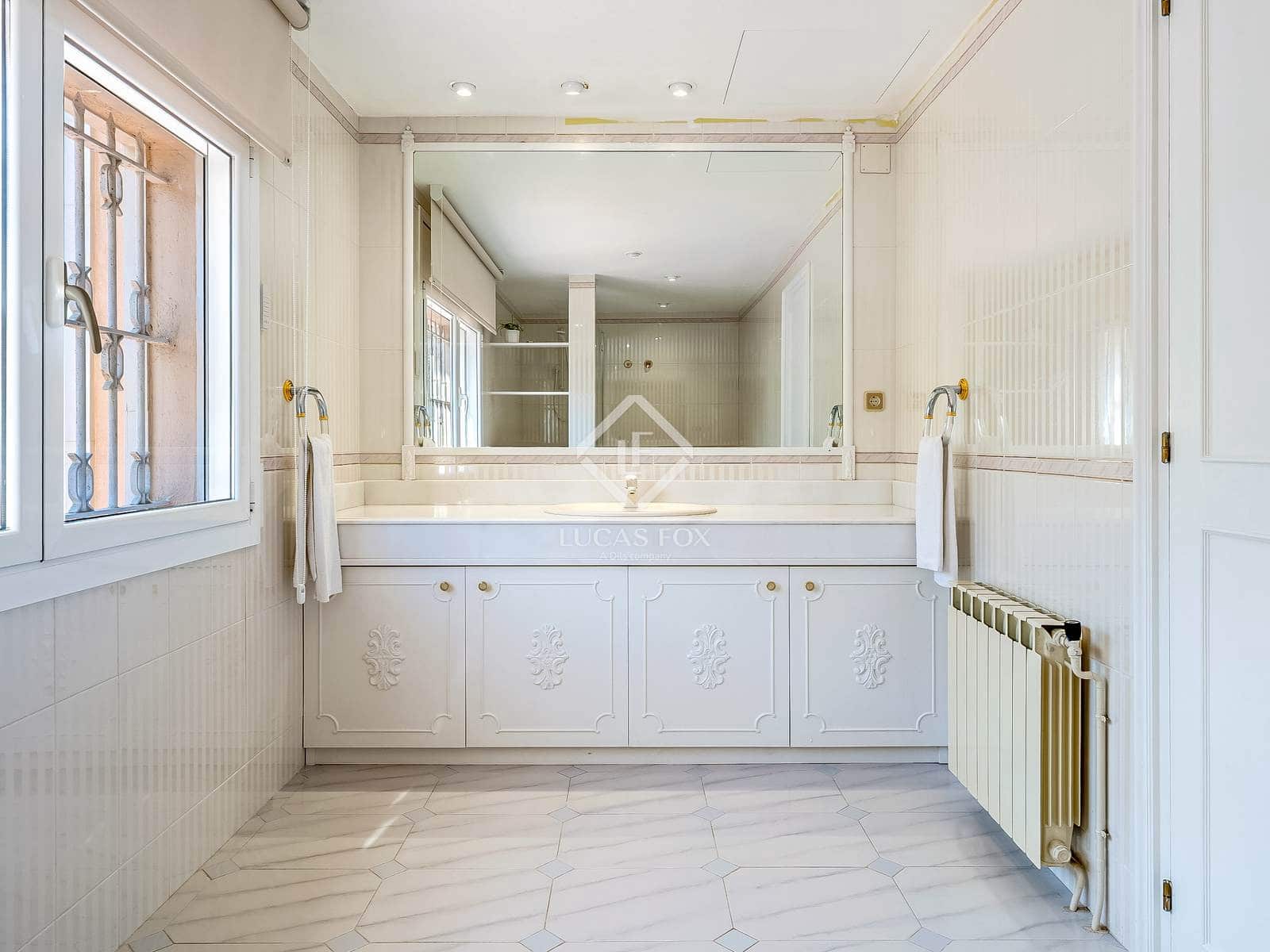 6 soverom Villa til salgs i Salou med svømmebasseng garasje - € 1 400 000 (Ref: 9186119)