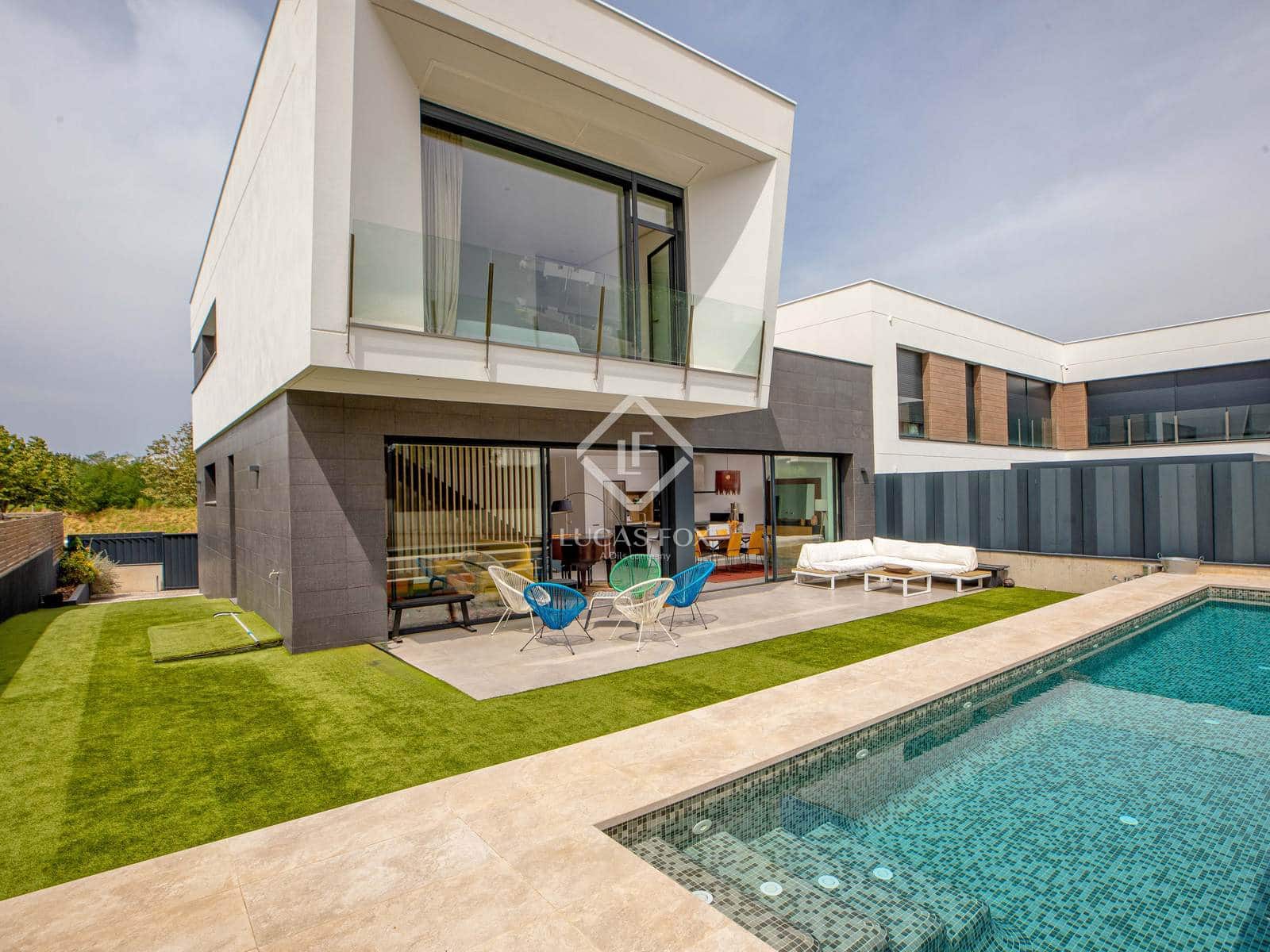 4 soveværelse Villa til salg i Fornells de la Selva med swimmingpool garage - € 880.000 (Ref: 9187227)