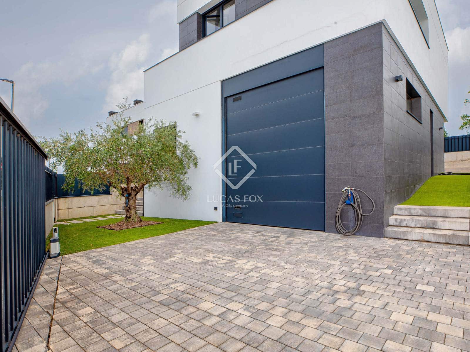 4 soveværelse Villa til salg i Fornells de la Selva med swimmingpool garage - € 880.000 (Ref: 9187227)