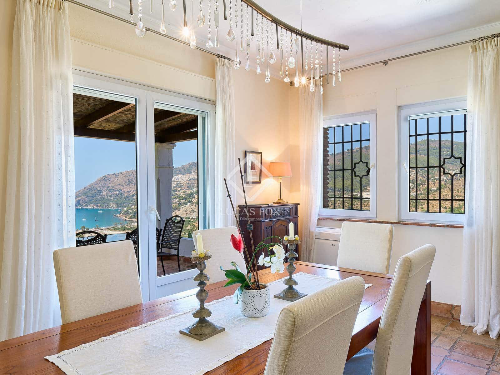 5 slaapkamer Villa te koop in La Herradura - € 1.695.000 (Ref: 9187595)