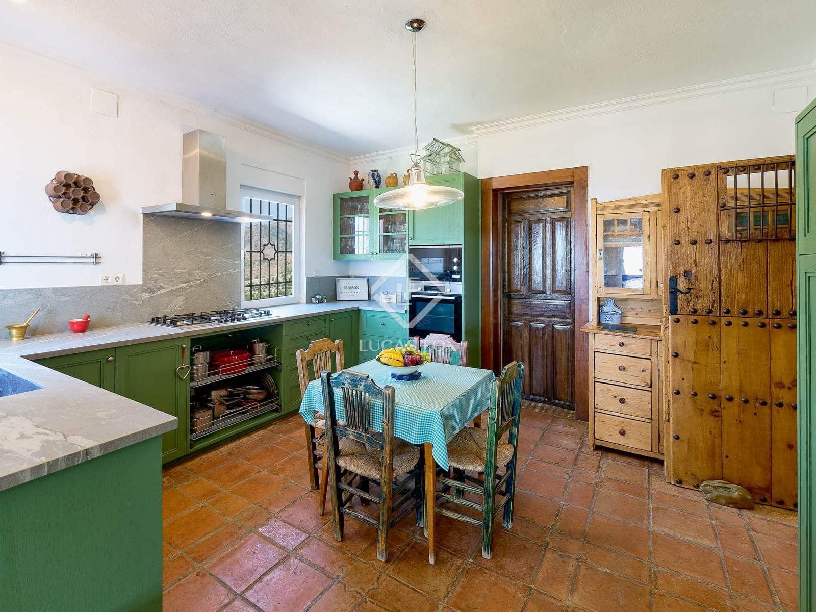 5 slaapkamer Villa te koop in La Herradura - € 1.695.000 (Ref: 9187595)