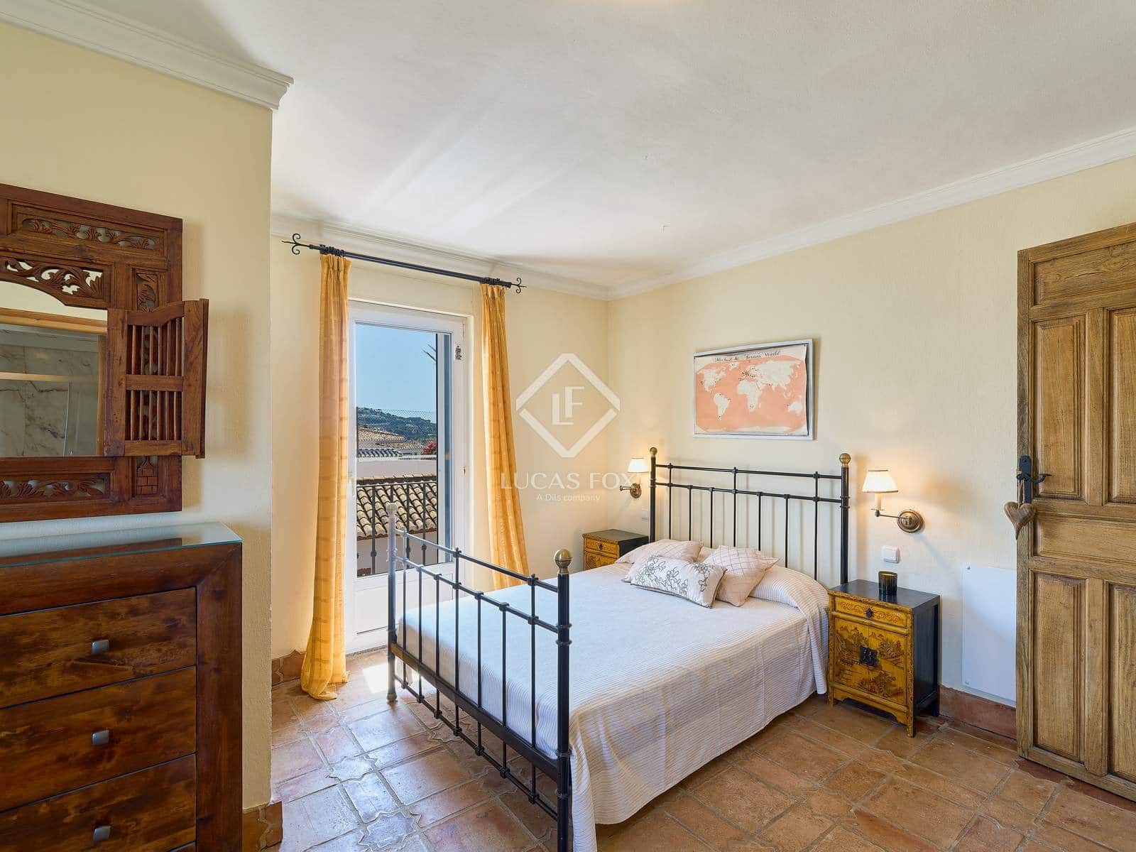 5 slaapkamer Villa te koop in La Herradura - € 1.695.000 (Ref: 9187595)