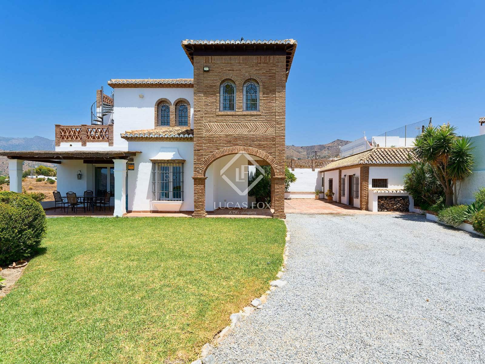 5 slaapkamer Villa te koop in La Herradura - € 1.695.000 (Ref: 9187595)