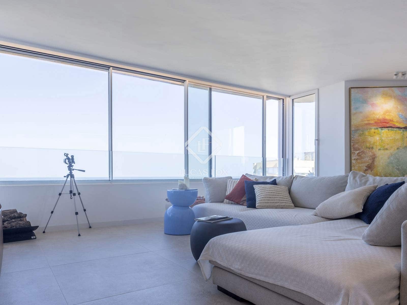 3 bedroom Apartment for rent in El Saler with pool garage - € 4,500 (Ref: 9187598)