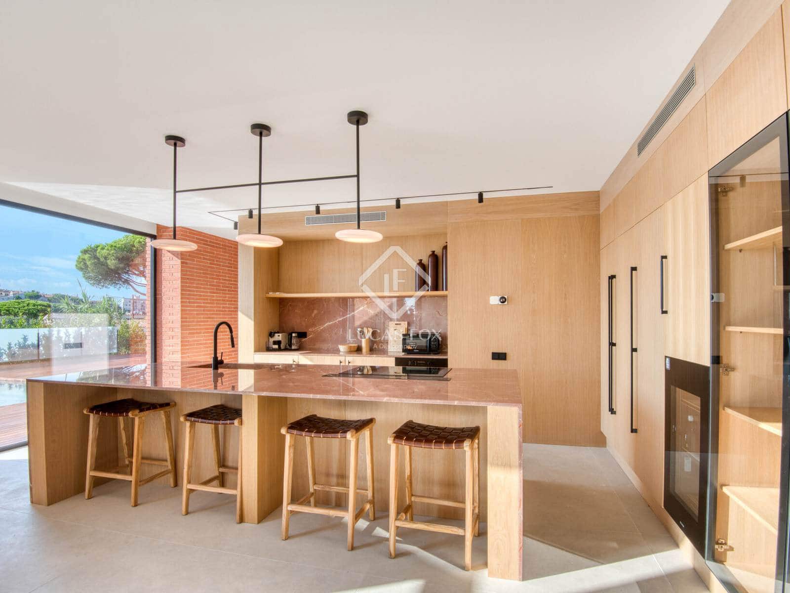 6 bedroom Villa for sale in Sant Feliu de Guixols with pool garage - € 2,200,000 (Ref: 9189857)