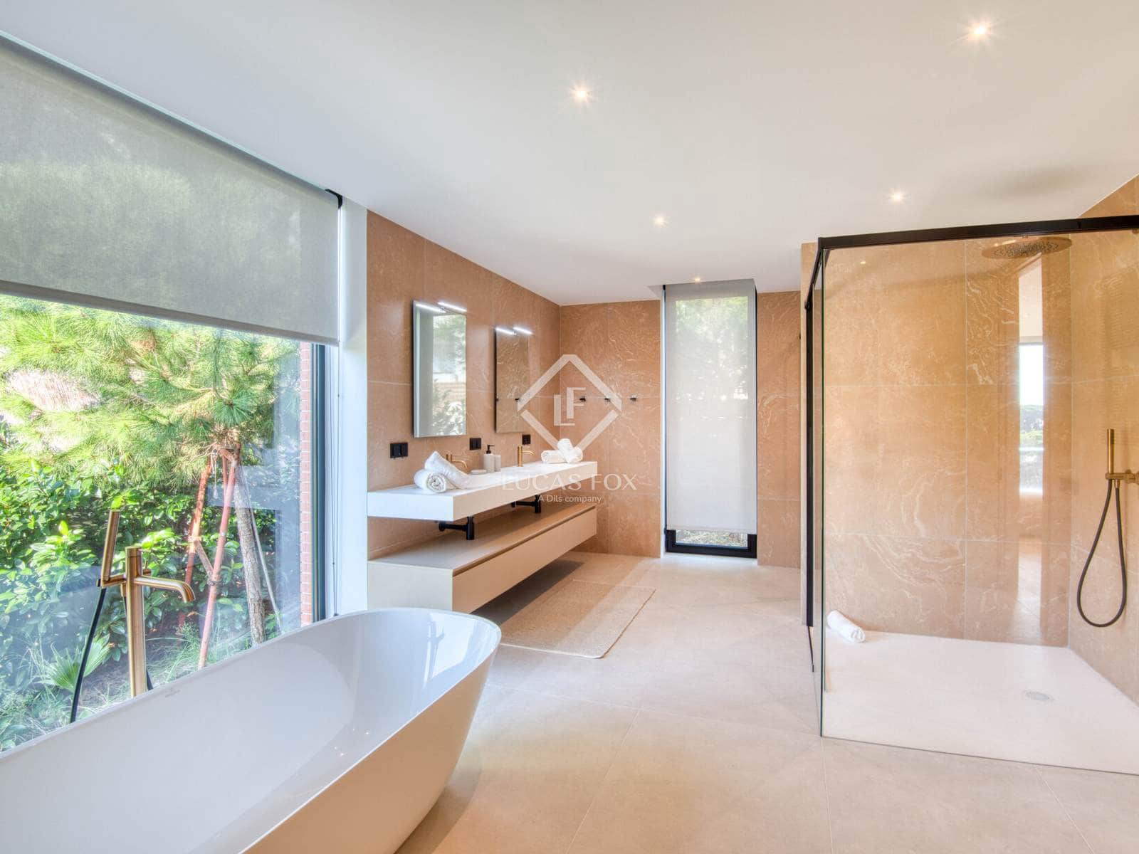 6 bedroom Villa for sale in Sant Feliu de Guixols with pool garage - € 2,200,000 (Ref: 9189857)