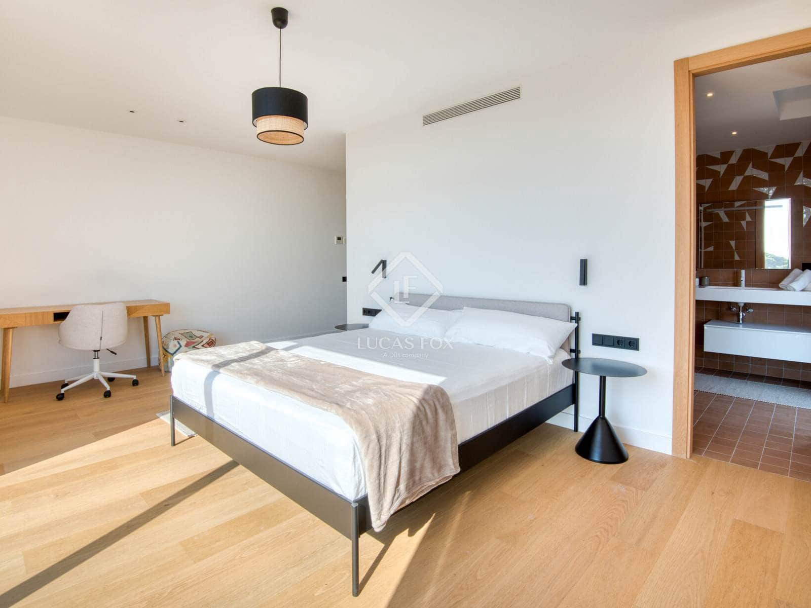 6 bedroom Villa for sale in Sant Feliu de Guixols with pool garage - € 2,200,000 (Ref: 9189857)