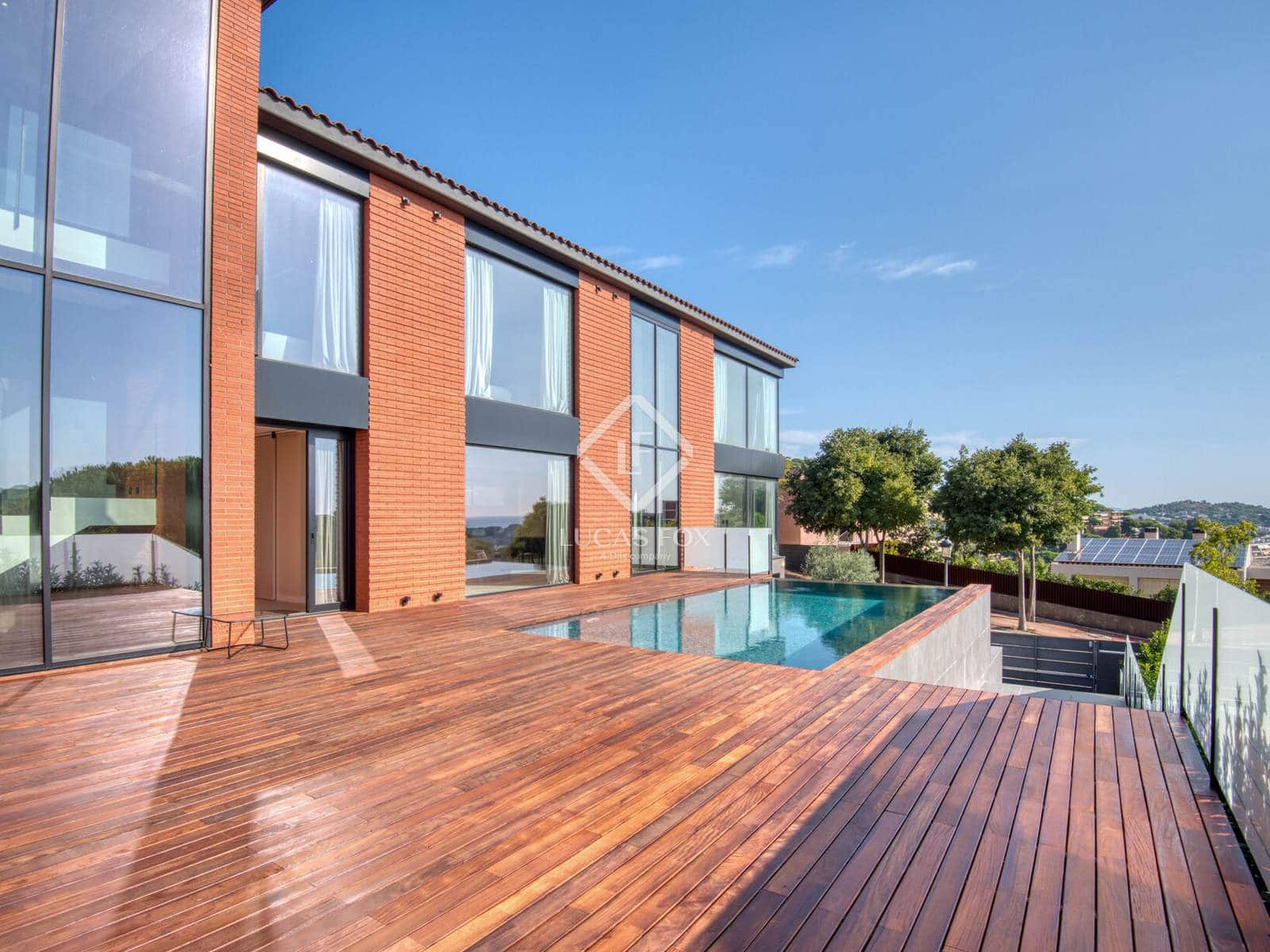 6 bedroom Villa for sale in Sant Feliu de Guixols with pool garage - € 2,200,000 (Ref: 9189857)