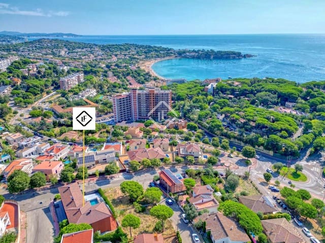 6 slaapkamer Villa te koop in Sant Feliu de Guíxols met zwembad garage - € 2.200.000 (Ref: 9189857)