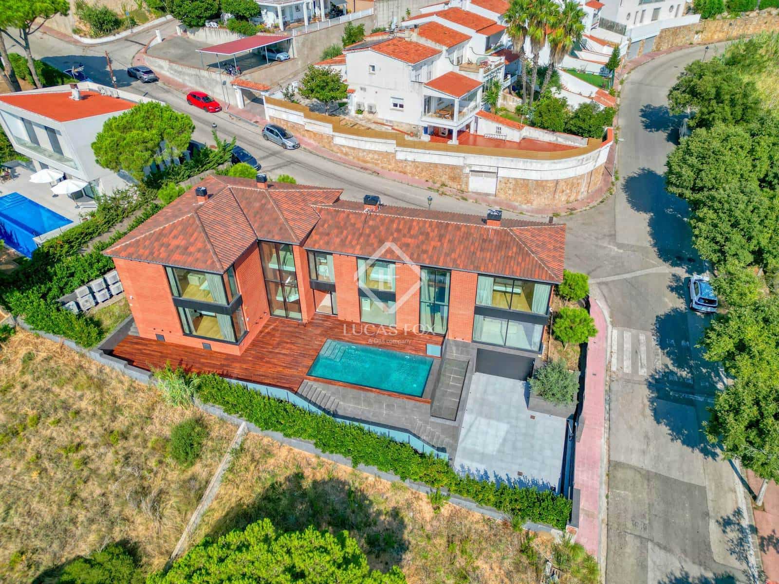 6 bedroom Villa for sale in Sant Feliu de Guixols with pool garage - € 2,200,000 (Ref: 9189857)