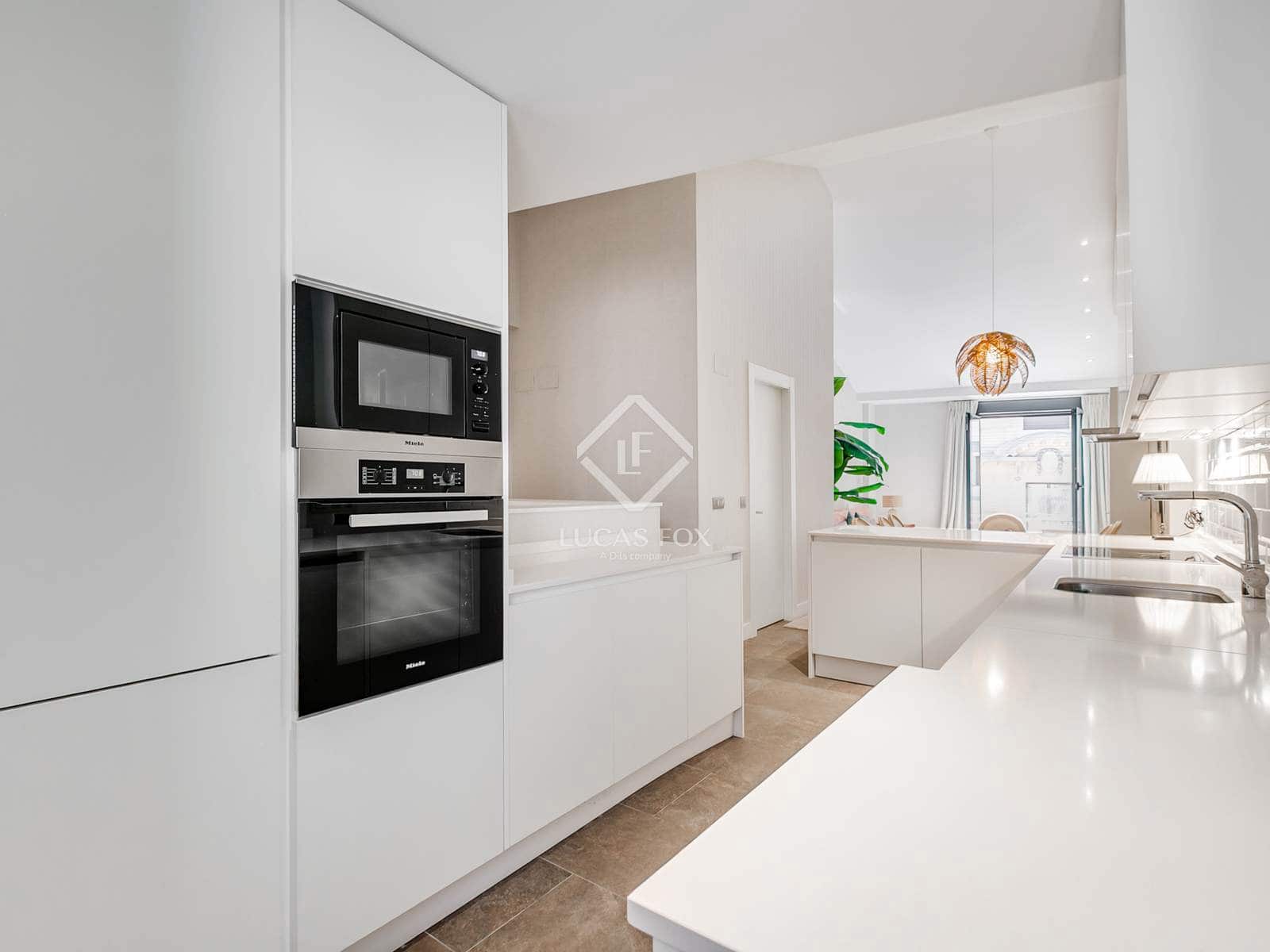 4 soveværelse Penthouse til salg i Madrid by med garage - € 1.850.000 (Ref: 9190258)